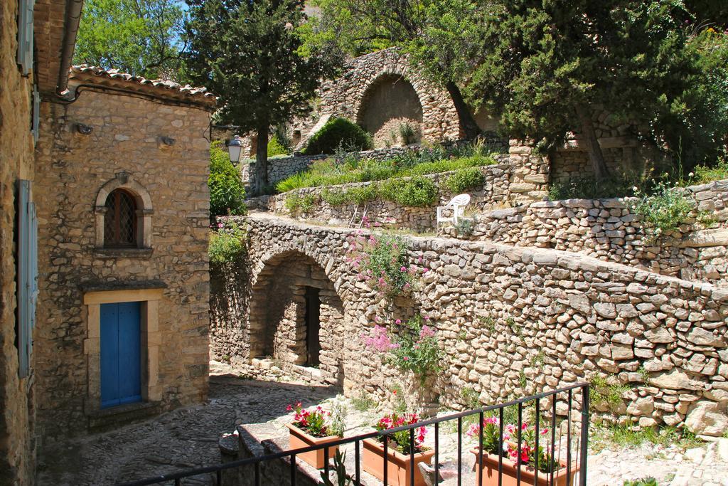 Chambres d'hôtes de l'Abbaye Montbrun-les-Bains Exterior foto