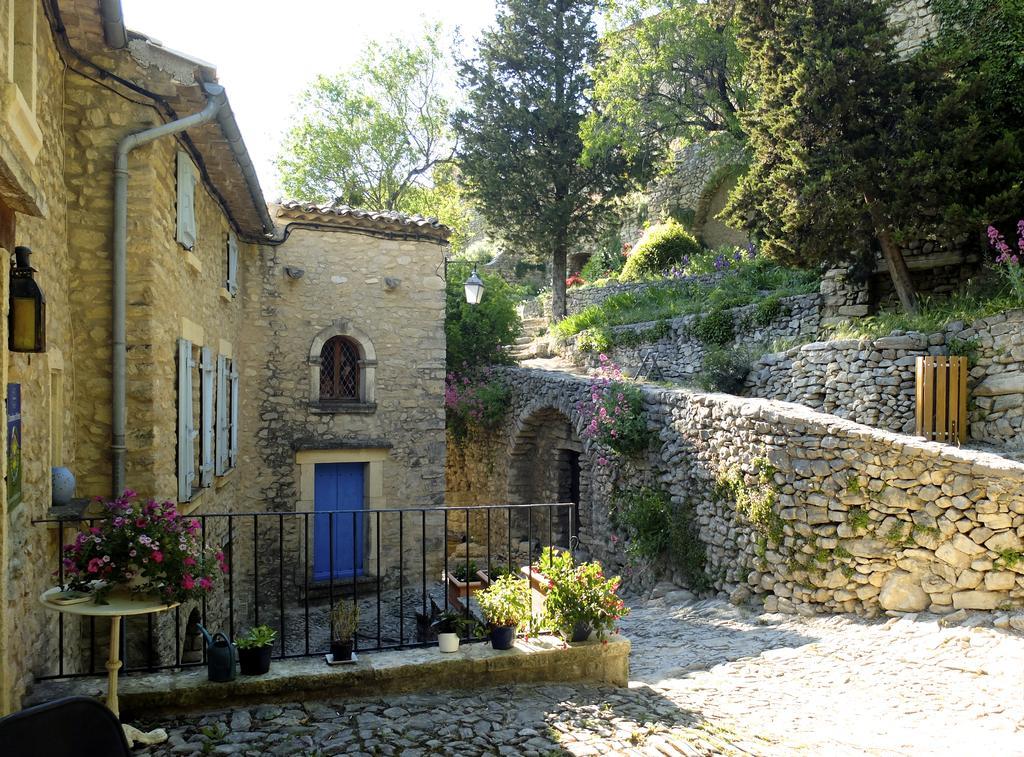 Chambres d'hôtes de l'Abbaye Montbrun-les-Bains Exterior foto